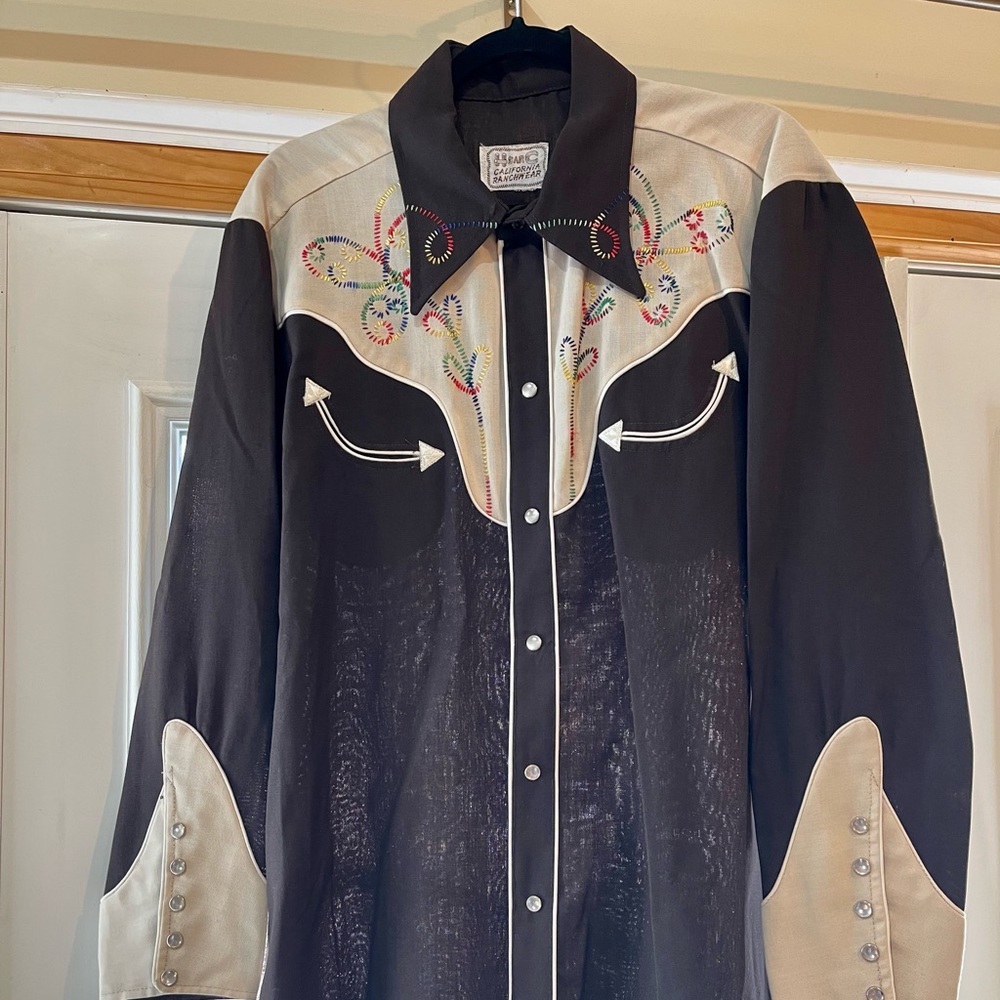 Like new vintage 70s H Bar C western shirt with rainbow embroidery & MOP buttons